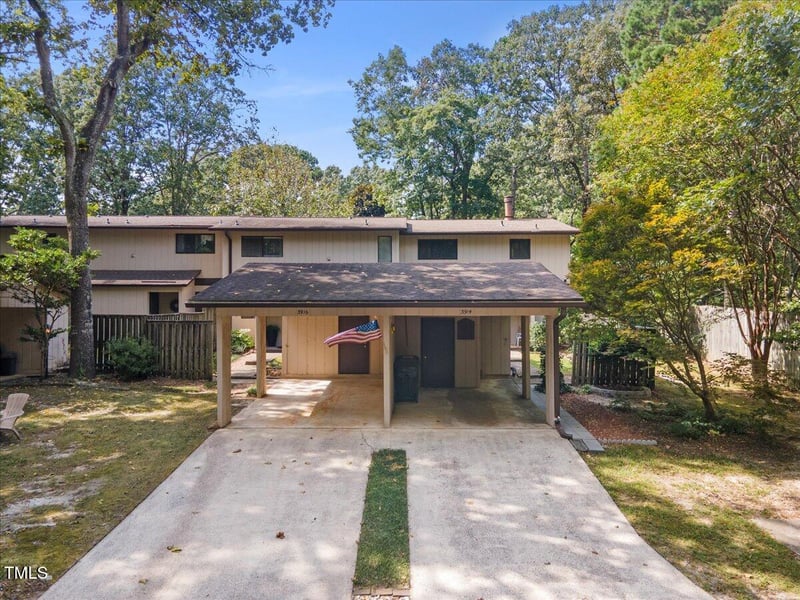 3916 Wendy Ln, Raleigh, NC 27606