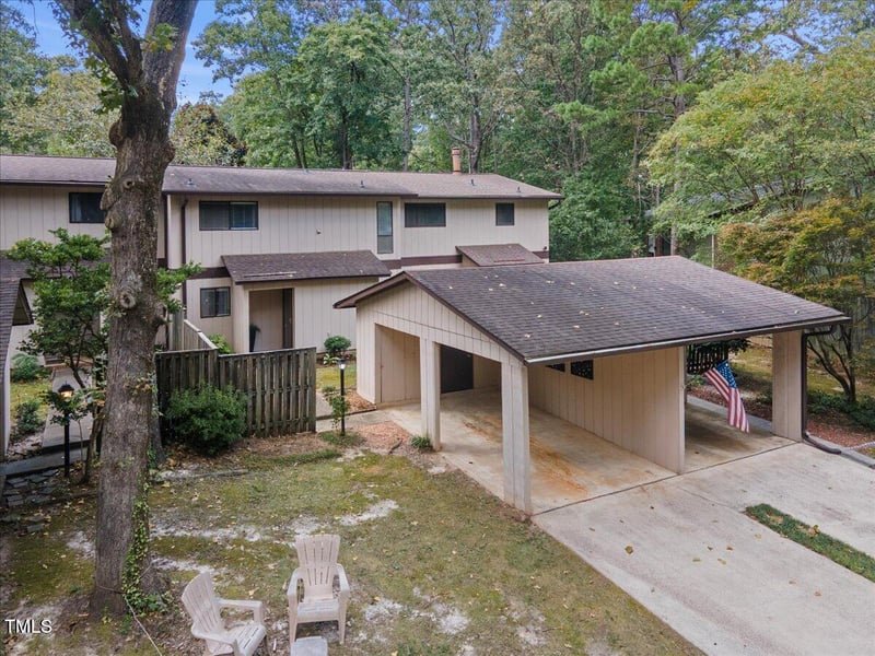 3916 Wendy Ln, Raleigh, NC 27606