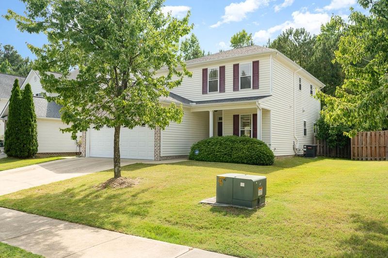 3918 Magnolia Pond Rd, Raleigh, NC 27610
