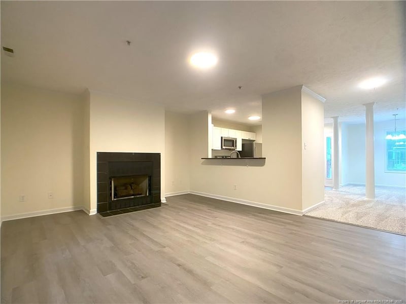 392 Bubble Creek Ct #1, Fayetteville, NC 28311