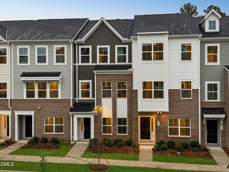 392 Chesapeake Commons St #126, Garner, NC 27529