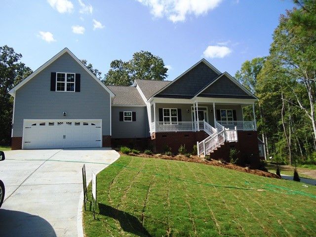 392 Cross Link Dr, Angier, NC 27501