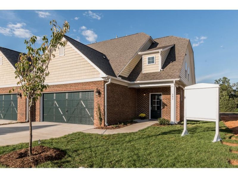 392 Mockingbird Ln, Mebane, NC 27302