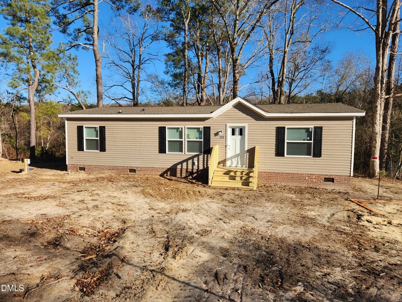 392 Monroe Ln, Erwin, NC 28339