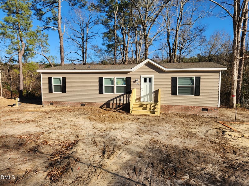 392 Monroe Ln, Erwin, NC 28339