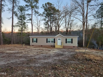 392 Monroe Ln, Erwin, NC 28339