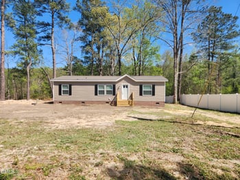 392 Monroe Ln, Erwin, NC 28339