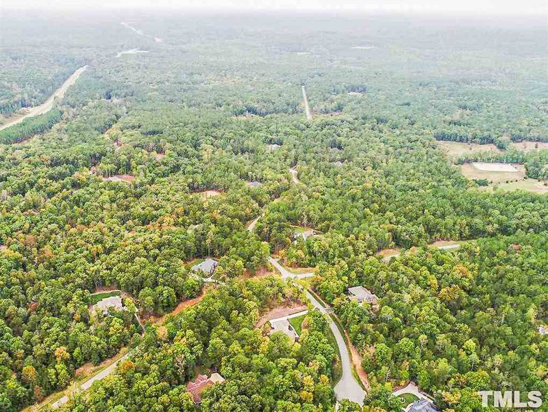 392 Ocoee Falls Dr, Chapel Hill, NC 27517