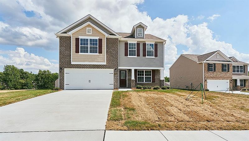 392 Sapphire Rd #163, Burlington, NC 27215