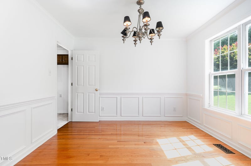 392 Travel Lite Dr, Raleigh, NC 27603