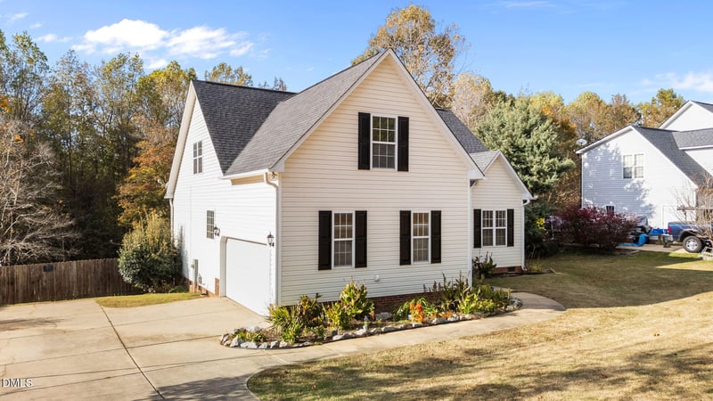 392 Travel Lite Dr, Raleigh, NC 27603