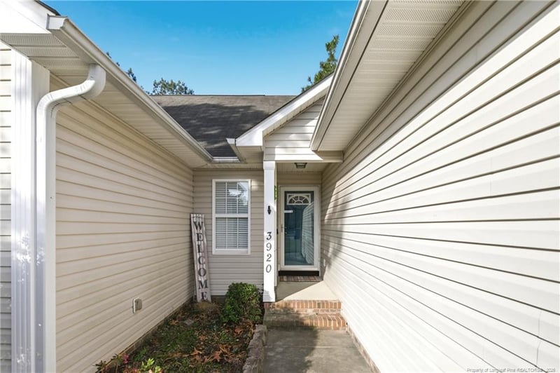 3920 Dickens Ave, Hope Mills, NC 28348