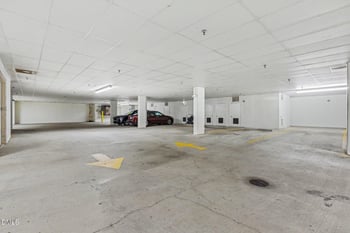 3920 Essex Garden Ln #105, Raleigh, NC 27612
