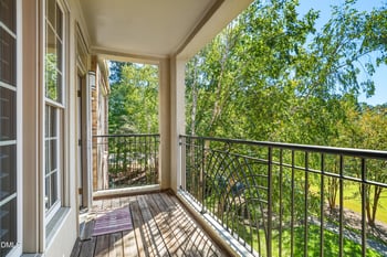 3920 Essex Garden Ln #304, Raleigh, NC 27612