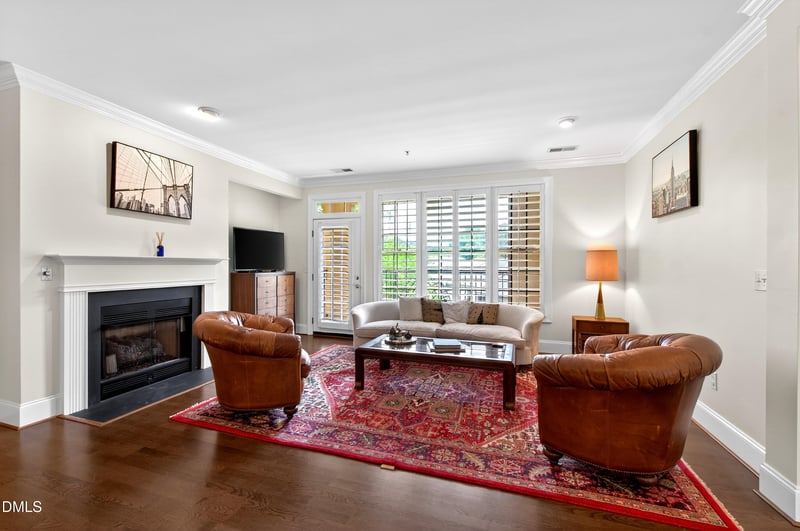 3920 Essex Garden Ln #304, Raleigh, NC 27612
