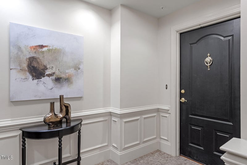 3920 Essex Garden Ln #305, Raleigh, NC 27612
