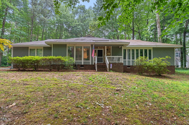 3920 Maplefield Dr, Raleigh, NC 27613