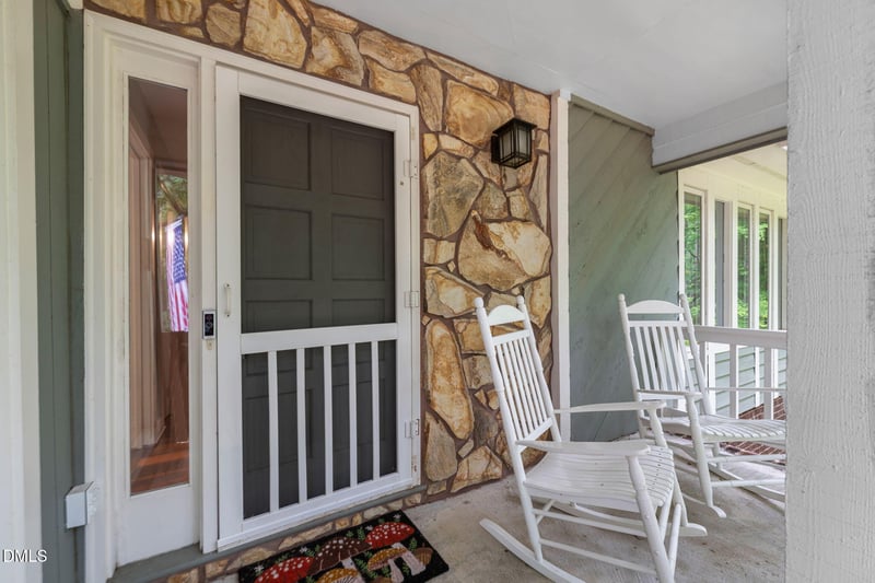 3920 Maplefield Dr, Raleigh, NC 27613