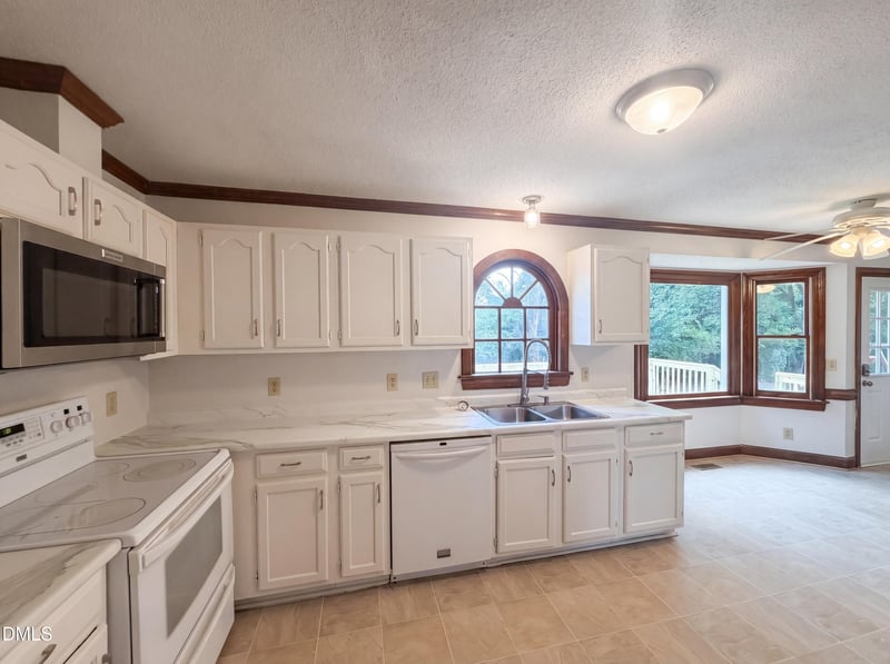 3921 Iron Horse Rd, Raleigh, NC 27616