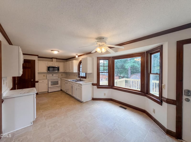 3921 Iron Horse Rd, Raleigh, NC 27616