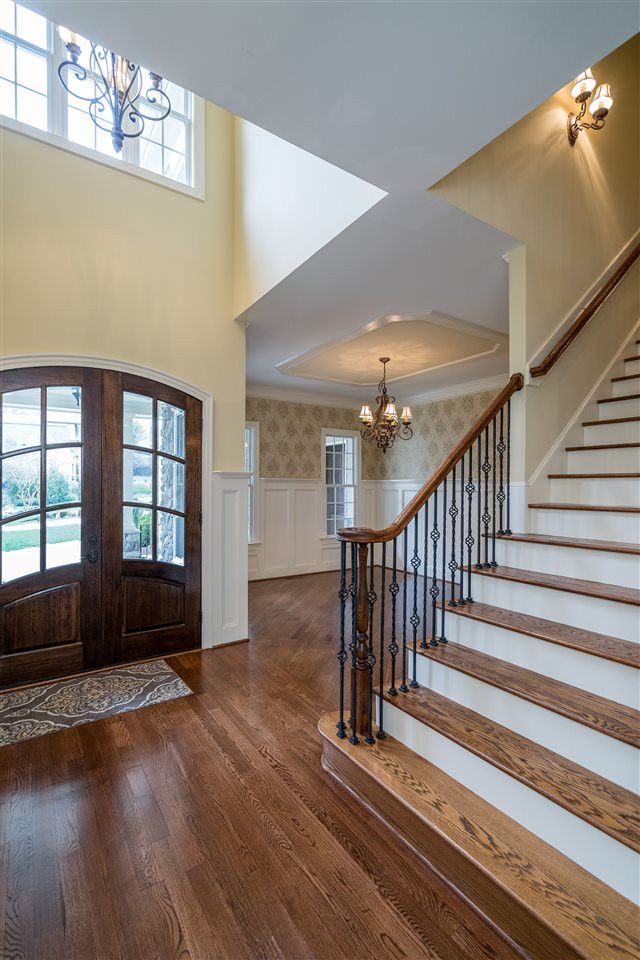 3923 Laurel Manor Ct, Raleigh, NC 27612