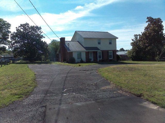 3923 Pine Line Dr, Sanford, NC 27332