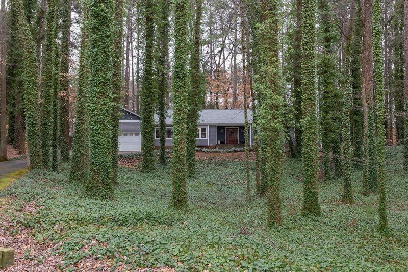 3924 Maplefield Dr, Raleigh, NC 27613