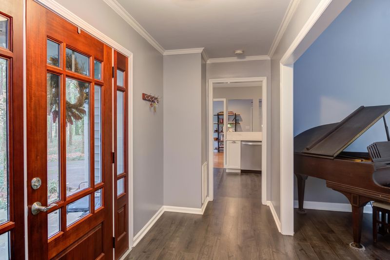 3924 Maplefield Dr, Raleigh, NC 27613