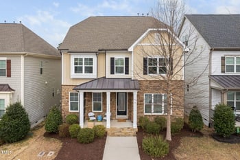 3924 Overcup Oak Ln, Cary, NC 27519