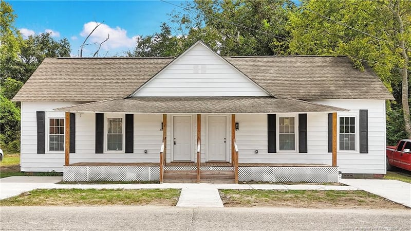 3925 Ellison St, Hope Mills, NC 28348