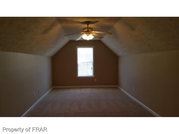 3926 Red Oak Dr, Hope Mills, NC 28306