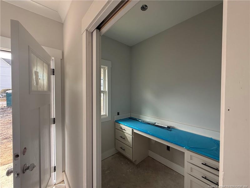 3927 Hamilton St, Hope Mills, NC 28348