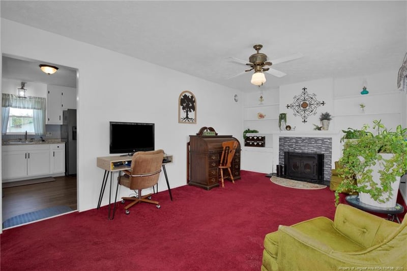3929 Heidelberg Dr, Hope Mills, NC 28348