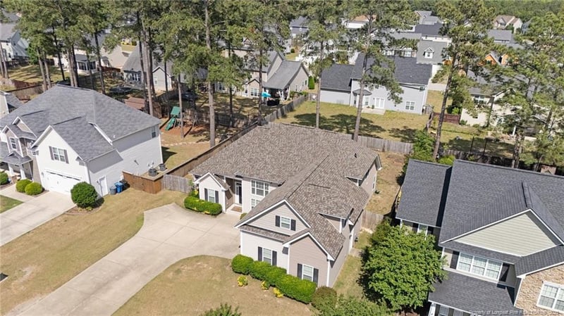 3929 Quarry Hollow Dr, Fayetteville, NC 28306