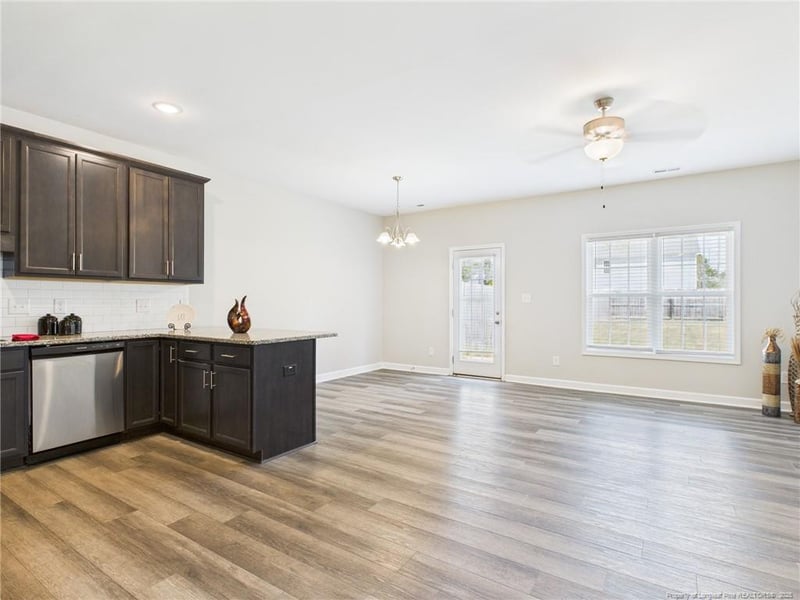 393  395 Hicks Ave, Fayetteville, NC 28304