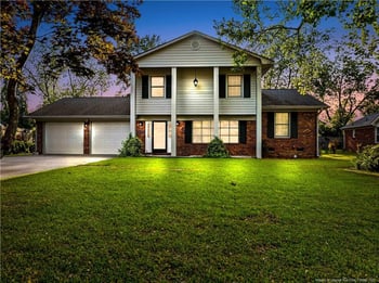 393 Admiral Dr, Fayetteville, NC 28303
