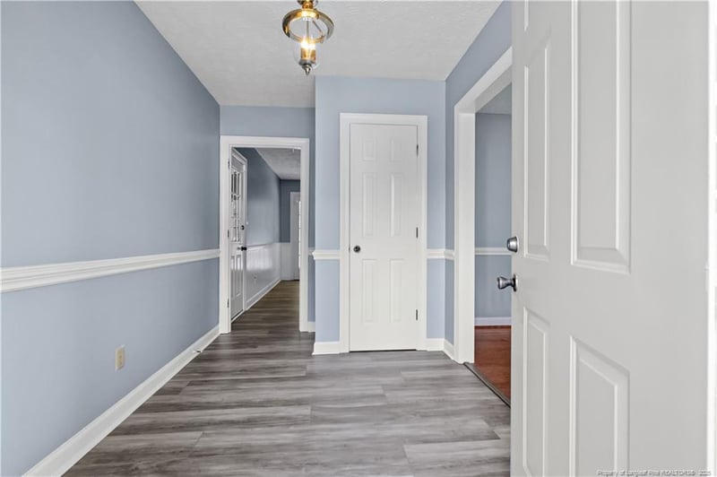 393 Admiral Dr, Fayetteville, NC 28303