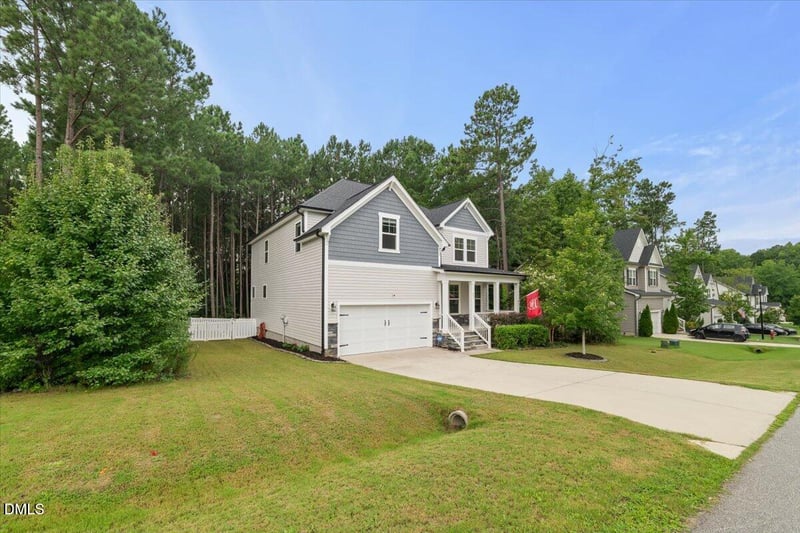 393 Badger Pass Dr, Clayton, NC 27527
