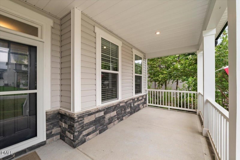 393 Badger Pass Dr, Clayton, NC 27527