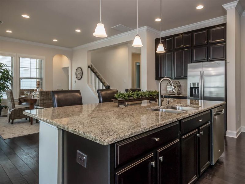 3932 Overcup Oak Ln, Cary, NC 27519