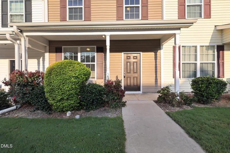 3932 Volkswalk Pl, Raleigh, NC 27610
