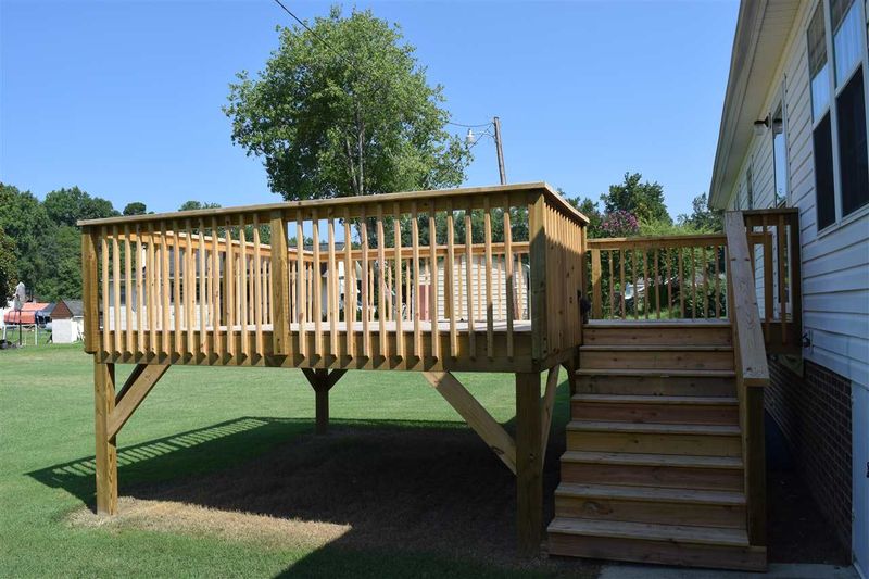 3933 Barber Mill Rd, Clayton, NC 27520