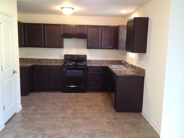 3934 Evans Dr, Raleigh, NC 27610