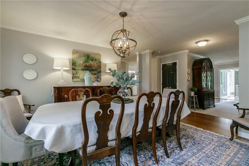 3936 Clearview Dr, Mebane, NC 27302
