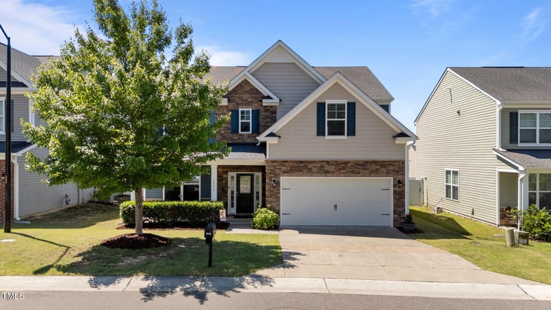 3936 White Kestrel Dr, Raleigh, NC 27616