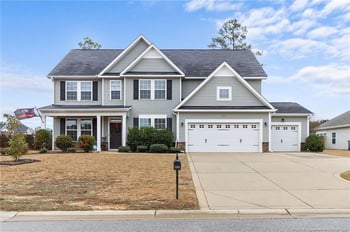 3939 Standardbred Dr, Hope Mills, NC 28348