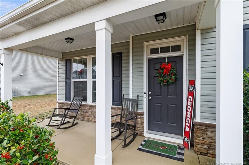 3939 Standardbred Dr, Hope Mills, NC 28348