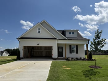 394 Springtooth Dr, Zebulon, NC 27597