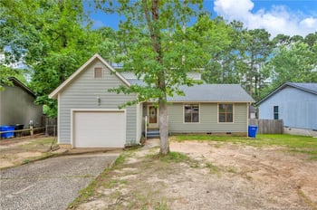 3940 Foster Dr, Fayetteville, NC 28311