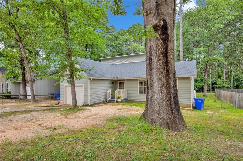 3940 Foster Dr, Fayetteville, NC 28311